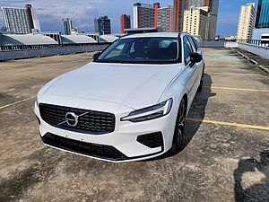 Volvo  Recharge R-Design Expression, T8 AWD plug-in hybrid